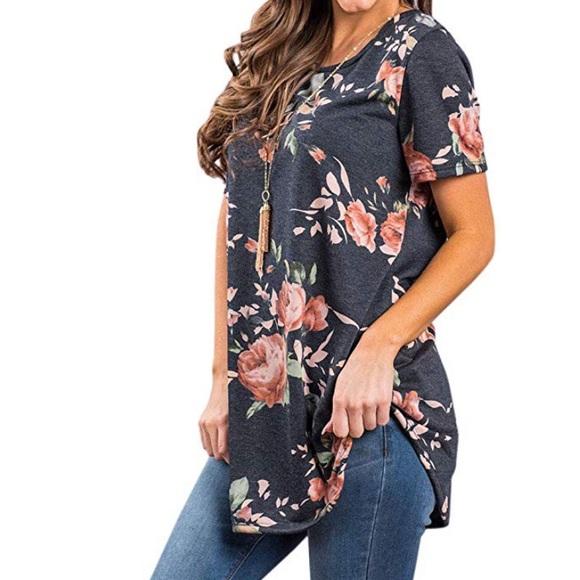 Short sleeve floral top - Picture 2 of 3